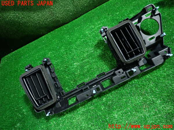 1UPJ-31747528]フィット(Fit) ハイブリッド(e：HEV)(GR6)エアコン吹き出し口3 中古_m0004.jpg