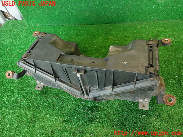 2UPJ-31752560]フェアレディZ(GCZ32)エアクリーナーボックス 中古_m0001.jpg