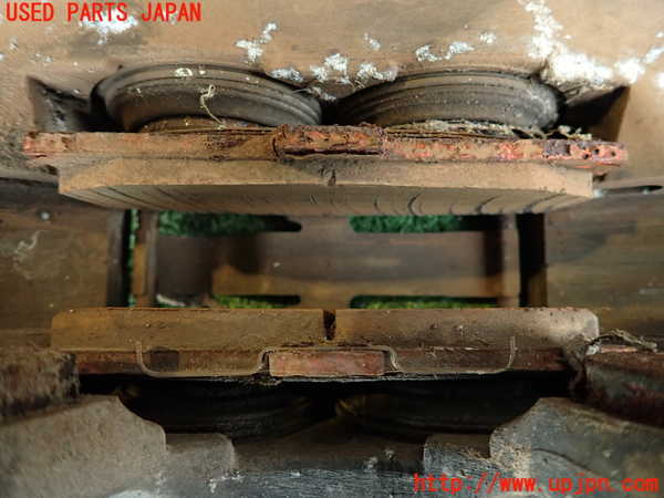 2UPJ-31754085]フェアレディZ(GCZ32)左フロントキャリパー 中古_m0004.jpg