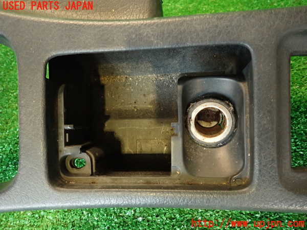 2UPJ-31757549]フェアレディZ(GCZ32)コンソール 中古_m0003.jpg