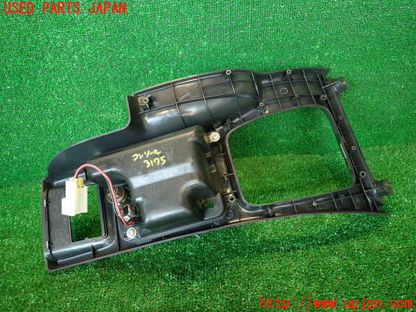 2UPJ-31757549]フェアレディZ(GCZ32)コンソール 中古_m0005.jpg