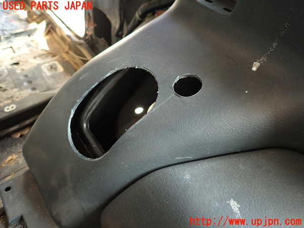 2UPJ-31757675]フェアレディZ(GCZ32)右リアピラートリム 中古_m0002.jpg