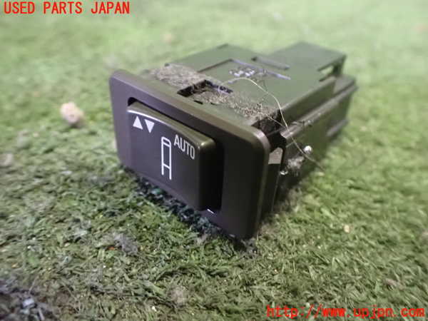 2UPJ-31766307]フェアレディZ(GZ32)スイッチ2 (コーナーポール) 中古_m0001.jpg