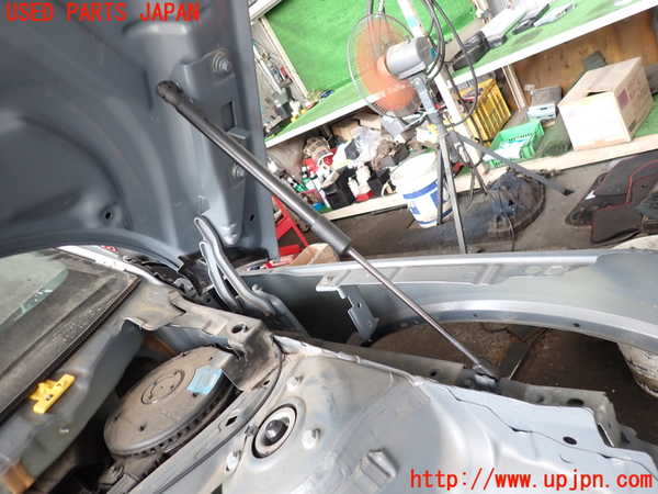 2UPJ-31771068]ボルボ・XC40(XB420TXCM)ボンネットダンパー 中古_m0002.jpg