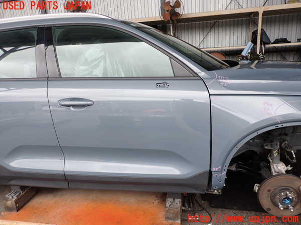 2UPJ-31771230]ボルボ・XC40(XB420TXCM)右前ドア (43R-00049) 中古_m0001.jpg