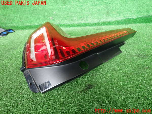 2UPJ-31771536]ボルボ・XC40(XB420TXCM)左テールランプ 中古_m0002.jpg