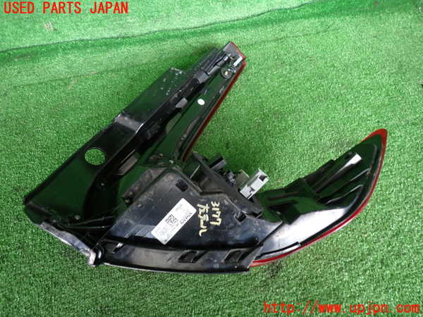 2UPJ-31771536]ボルボ・XC40(XB420TXCM)左テールランプ 中古_m0003.jpg