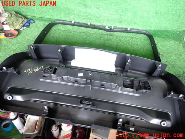 2UPJ-31771578]ボルボ・XC40(XB420TXCM)バックドア内張り 中古_m0004.jpg