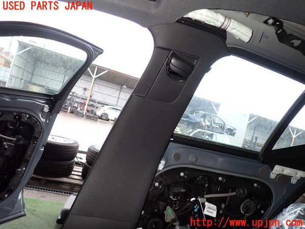 2UPJ-31777665]ボルボ・XC40(XB420TXCM)右センターピラートリム 中古_m0002.jpg