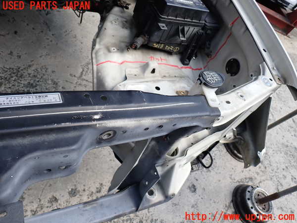 2UPJ-31781042]ランクル100系(UZJ100W)コアサポート（カット） 中古_m0003.jpg