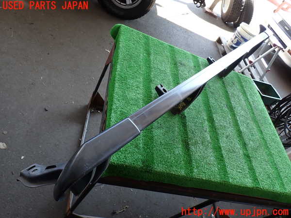 2UPJ-31781392]ランクル100系(UZJ100W)左サイドステップ 中古_m0003.jpg