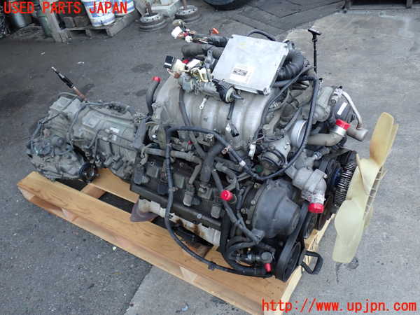 2UPJ-31782003]ランクル100系(UZJ100W)エンジン・ミッションセット（補機類・ECU付） 中古_m0001.jpg