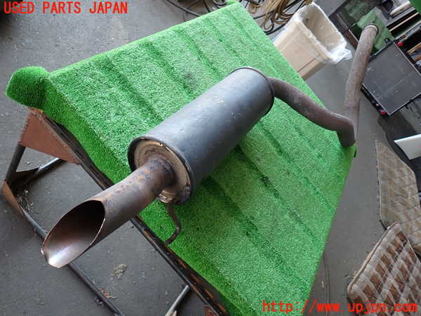 2UPJ-31782671]ランクル100系(UZJ100W)リアマフラー1 中古_m0004.jpg
