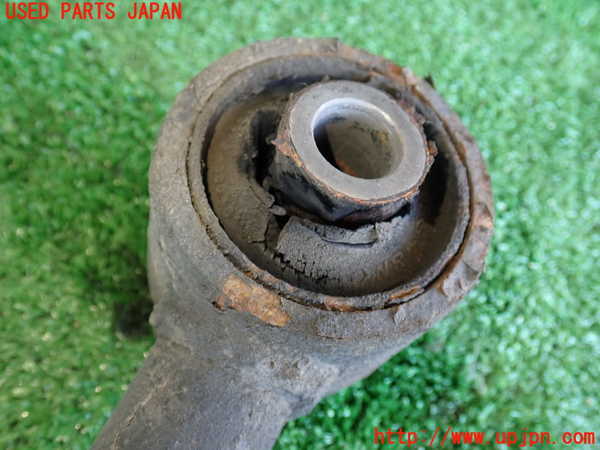 2UPJ-31785156]ランクル100系(UZJ100W)左リアアッパーアーム1 中古_m0003.jpg