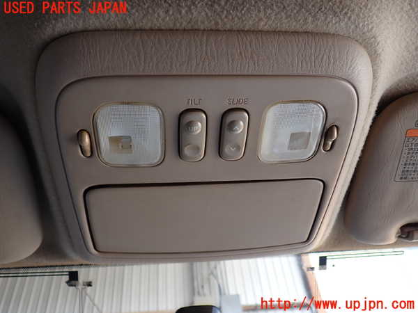 2UPJ-31786411]ランクル100系(UZJ100W)ルームランプ1 (真中 1列目) 中古_m0001.jpg