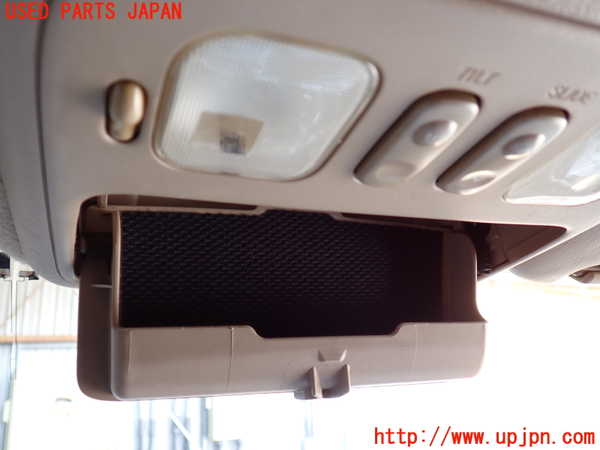 2UPJ-31786411]ランクル100系(UZJ100W)ルームランプ1 (真中 1列目) 中古_m0002.jpg