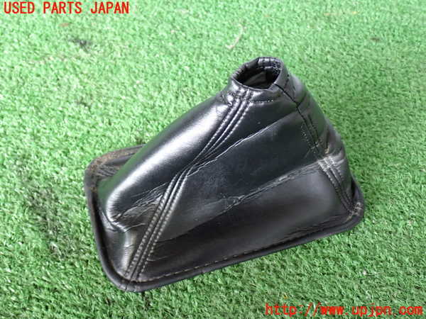 2UPJ-31787575]ランクル100系(UZJ100W)シフトブーツ 中古_m0001.jpg