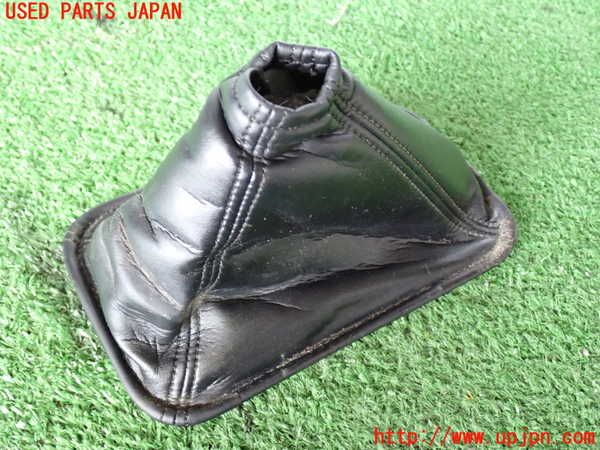 2UPJ-31787575]ランクル100系(UZJ100W)シフトブーツ 中古_m0002.jpg