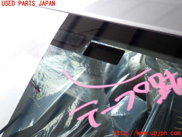 2UPJ-31791195]BMW 320i(8A20)フロントガラス (43R-001586) 中古 (F30)_m0003.jpg