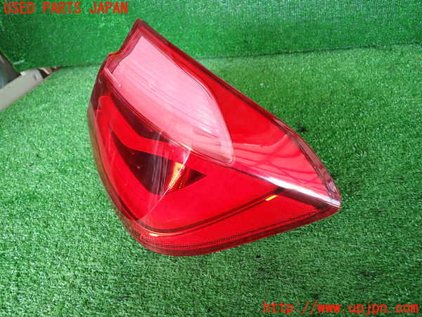 2UPJ-31791530]BMW 320i(8A20)右テールランプ 中古 (F30)_m0002.jpg