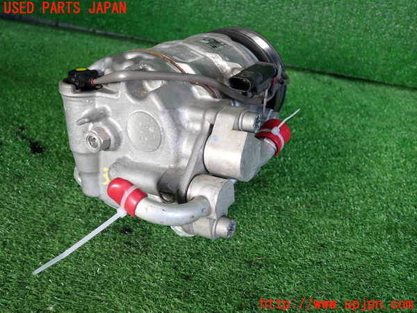 2UPJ-31796025]BMW 320i(8A20)エアコンコンプレッサー 中古 (F30)_m0002.jpg