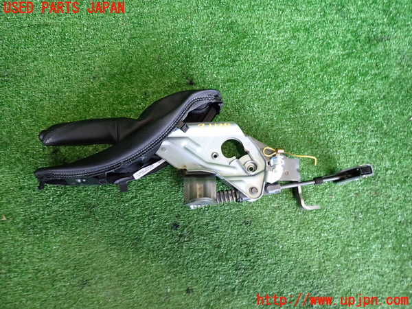 2UPJ-31797550]BMW 320i(8A20)サイドブレーキレバー 中古 (F30)_m0001.jpg