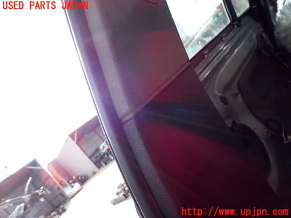 2UPJ-31797665]BMW 320i(8A20)右センターピラートリム 中古 (F30)_m0003.jpg