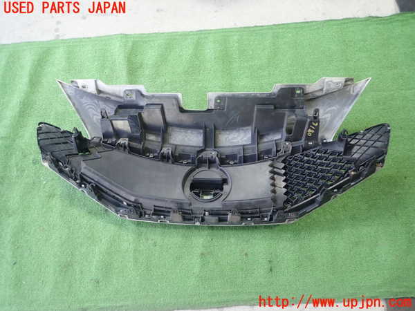 1UPJ-31801050]ノート(E12)ラジエターグリル 中古_m0002.jpg
