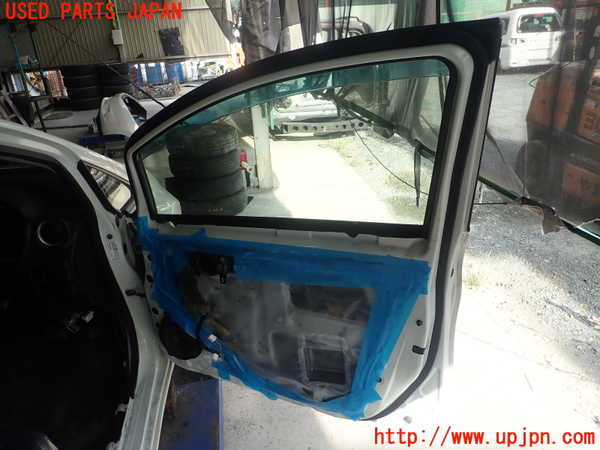 1UPJ-31801230]ノート(E12)右前ドア 中古 NSG M31O8 43R-005834_m0003.jpg