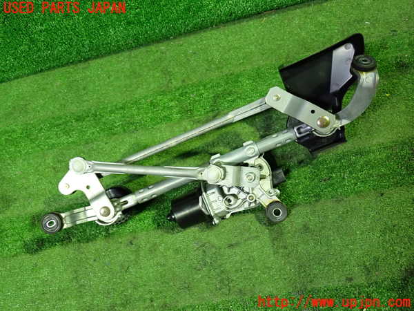 1UPJ-31816770]セレナ C27系(GFC27)フロントワイパーモーター 中古_m0004.jpg