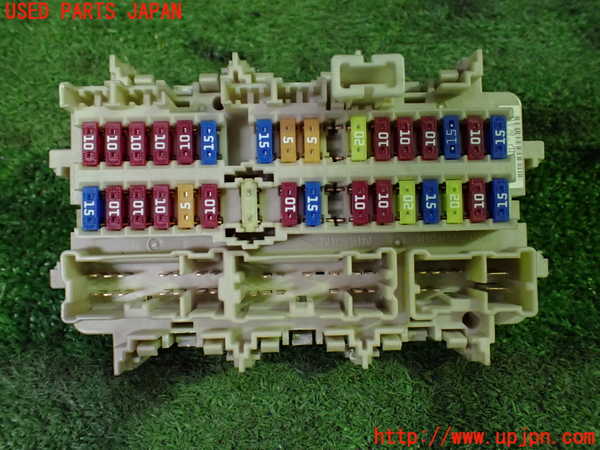 1UPJ-31816741]セレナ C27系(GFC27)ヒューズボックス1 中古_m0001.jpg