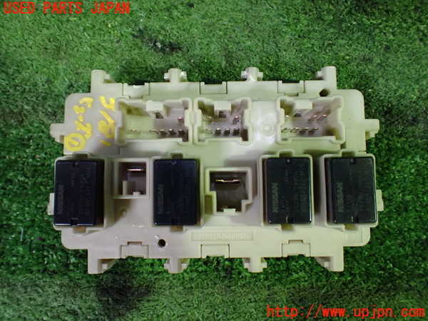 1UPJ-31816741]セレナ C27系(GFC27)ヒューズボックス1 中古_m0002.jpg