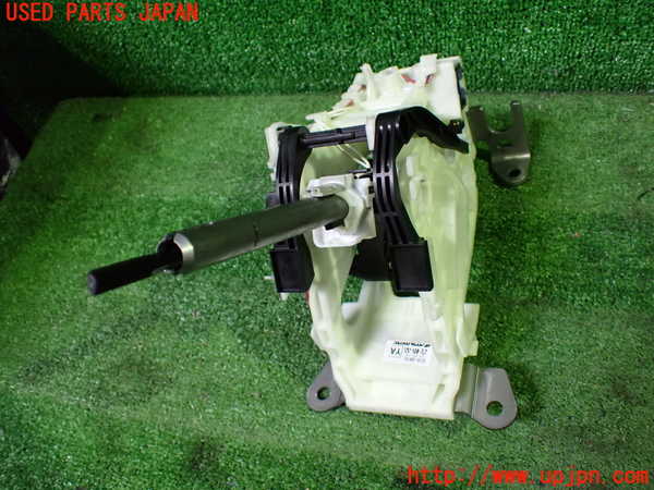 1UPJ-31817555]セレナ C27系(GFC27)ATシフトレバー 中古_m0001.jpg