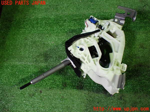 1UPJ-31817555]セレナ C27系(GFC27)ATシフトレバー 中古_m0002.jpg