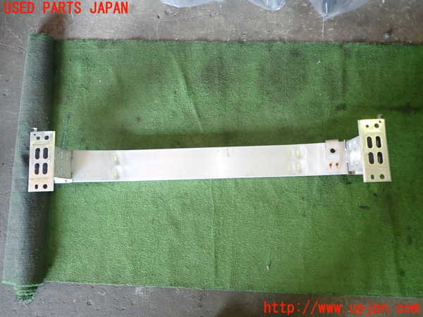 1UPJ-31821014]レクサス・CT200h(ZWA10)フロントバンパーホースメント 中古_m0002.jpg