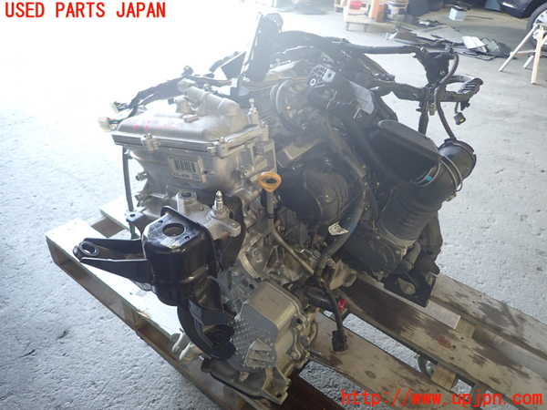 1UPJ-31822010]レクサス・CT200h(ZWA10)エンジン 2ZR-FXE 中古_m0001.jpg