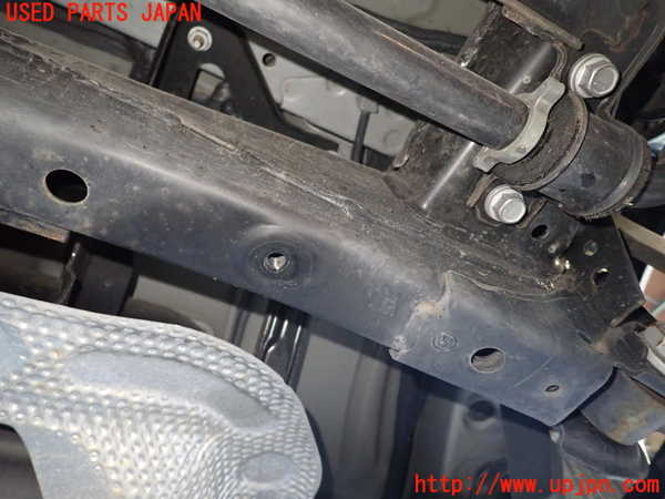 1UPJ-31825295]レクサス・CT200h(ZWA10)リアメンバー 中古_m0004.jpg
