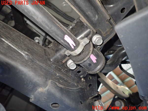 1UPJ-31825445]レクサス・CT200h(ZWA10)リアスタビライザー 中古_m0002.jpg