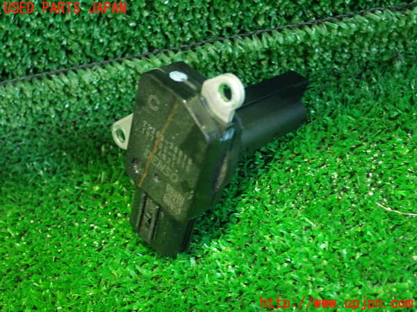 1UPJ-31826320]レクサス・CT200h(ZWA10)エアフロメーター 中古_m0001.jpg