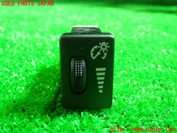 1UPJ-31826308]レクサス・CT200h(ZWA10)スイッチ3 (照度調節) 中古_m0001.jpg