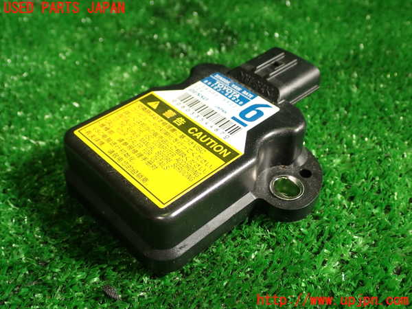 1UPJ-31826381]レクサス・CT200h(ZWA10)センサー1 (ヨーレート) 中古_m0001.jpg