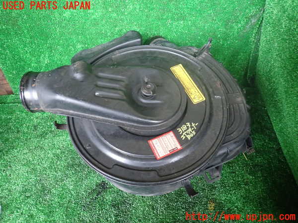 1UPJ-31832560]ランクルプラド(KZJ78W)エアクリーナーボックス 中古_m0001.jpg