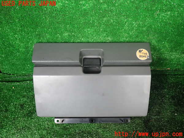 1UPJ-31837516]ランクルプラド(KZJ78W)グローブボックス1 中古_m0001.jpg