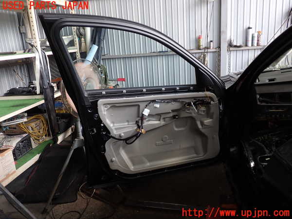 2UPJ-31841260]BMW M5(NB50)(E60)左前ドア 中古(43R-000053 M158)_m0004.jpg