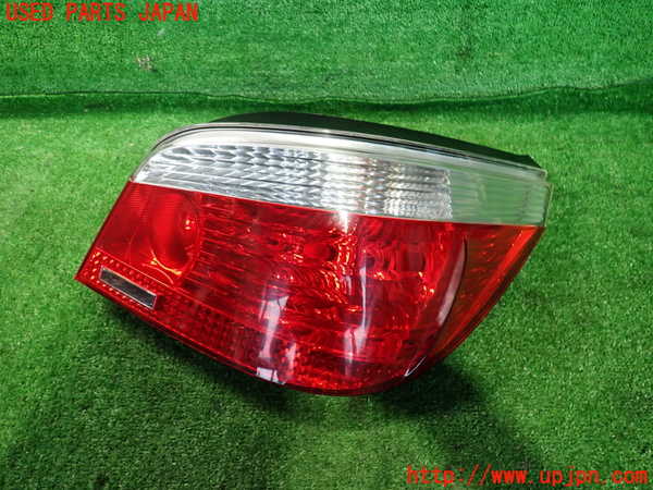 2UPJ-31841530]BMW M5(NB50)(E60)右テールランプ 中古_m0001.jpg