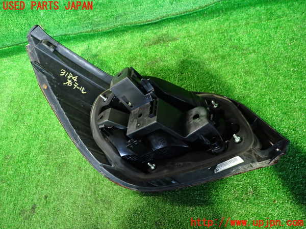 2UPJ-31841530]BMW M5(NB50)(E60)右テールランプ 中古_m0003.jpg
