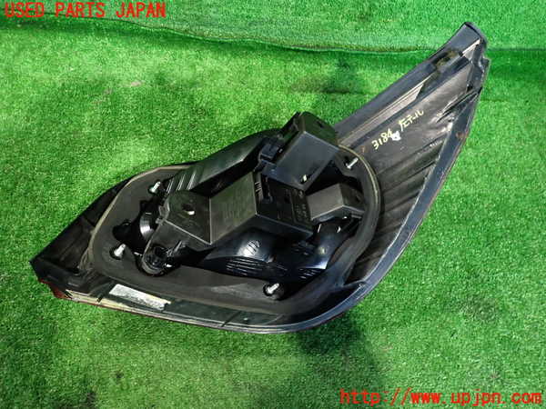 2UPJ-31841536]BMW M5(NB50)(E60)左テールランプ 中古_m0003.jpg