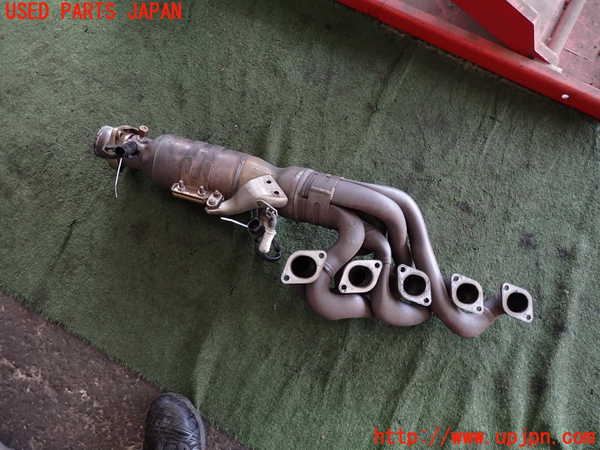 2UPJ-31842041]BMW M5(NB50)(E60)エキマニ1 触媒 マニバーター 中古_m0002.jpg
