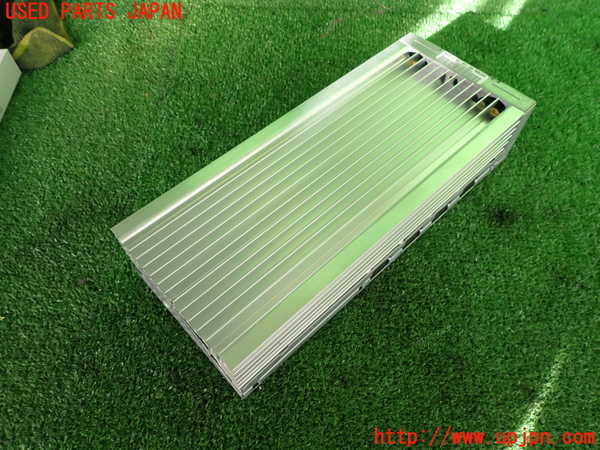 2UPJ-31846525]BMW M5(NB50)(E60)アンプ 中古_m0002.jpg