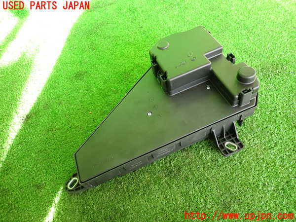 2UPJ-31846742]BMW M5(NB50)(E60)ヒューズボックス2 中古_m0002.jpg